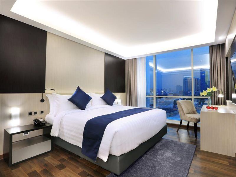 ג'קרטה Aston Kartika Grogol Hotel & Conference Center מראה חיצוני תמונה